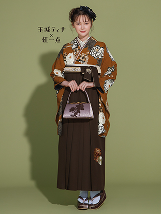 玉城ティナ
