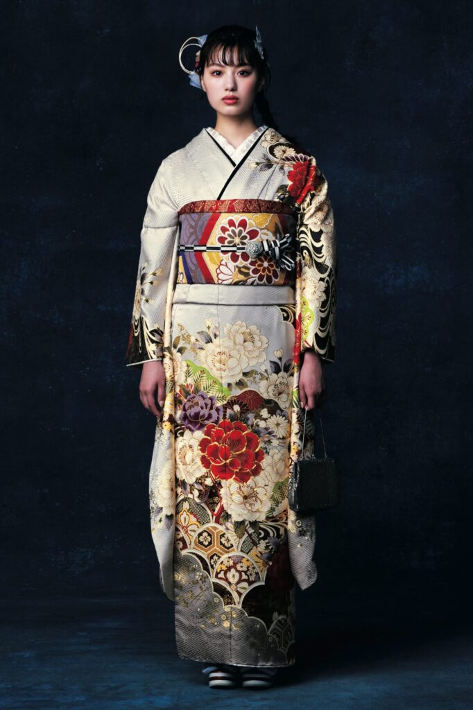 八重桜×青海波と雲どりの振袖