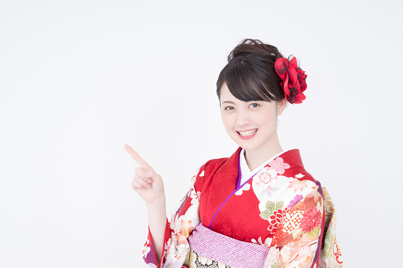 ママ振袖はダサい？レンタルと悩んだ時に後悔しない選び方＆今っぽくおしゃれに見せるアレンジ方法とは？