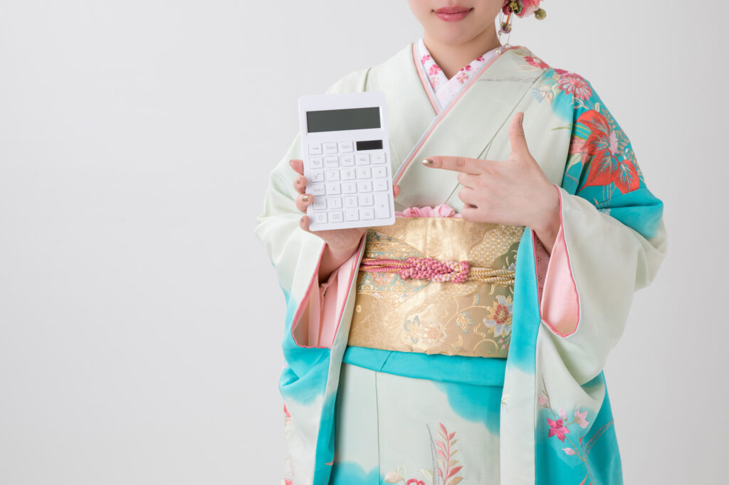 ママ振袖はダサい？レンタルと悩んだ時に後悔しない選び方＆今っぽくおしゃれに見せるアレンジ方法とは？
