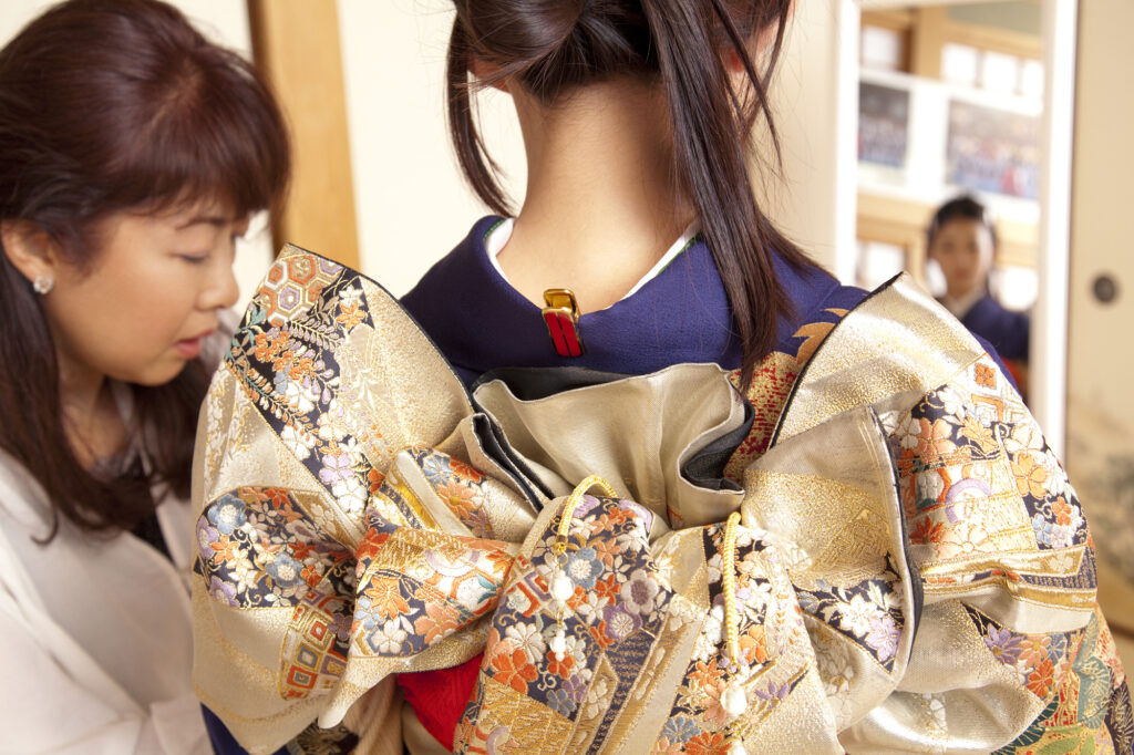 振袖のサイズ選び方ガイド！身長・体型別の目安とネットレンタルで失敗しないコツ