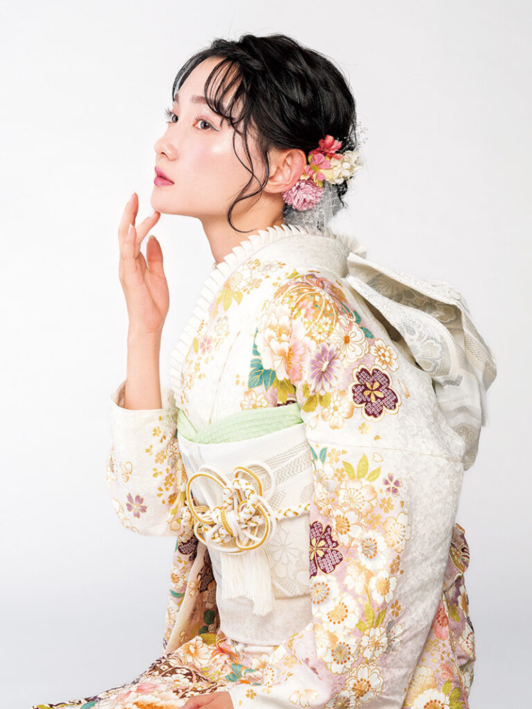 振袖購入で後悔しないための完全ガイド!購入・レンタルの判断基準や失敗しない振袖選びのコツを解説