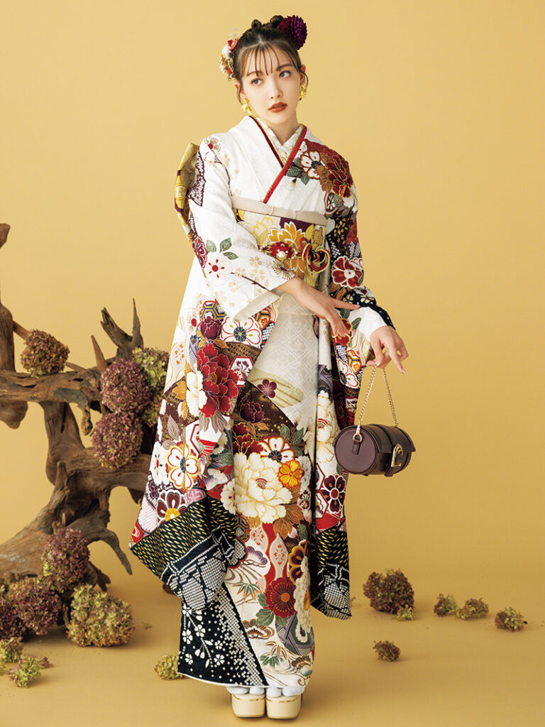 高い振袖と安い振袖の違いは?価格差の理由と失敗しない振袖セットの選び方