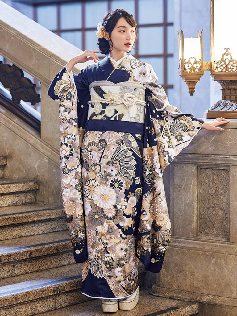 振袖は肩幅が広くても似合う？華奢見えする選び方・ポーズ・小物テクをプロが解説