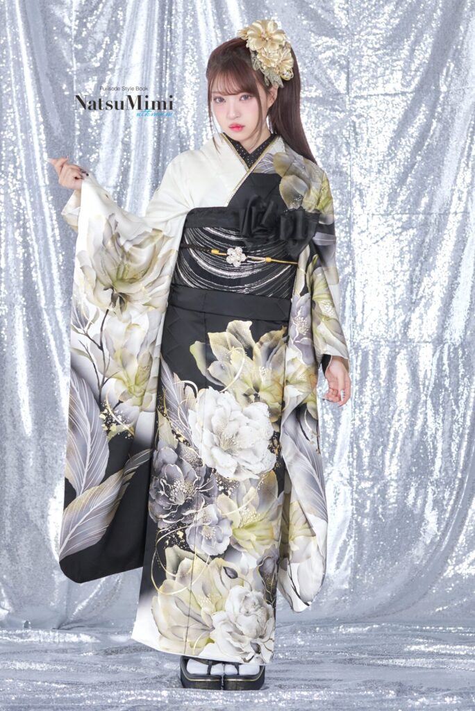 白と黒のゴージャスでカッコイイNastuMimi（MINAMI）振袖