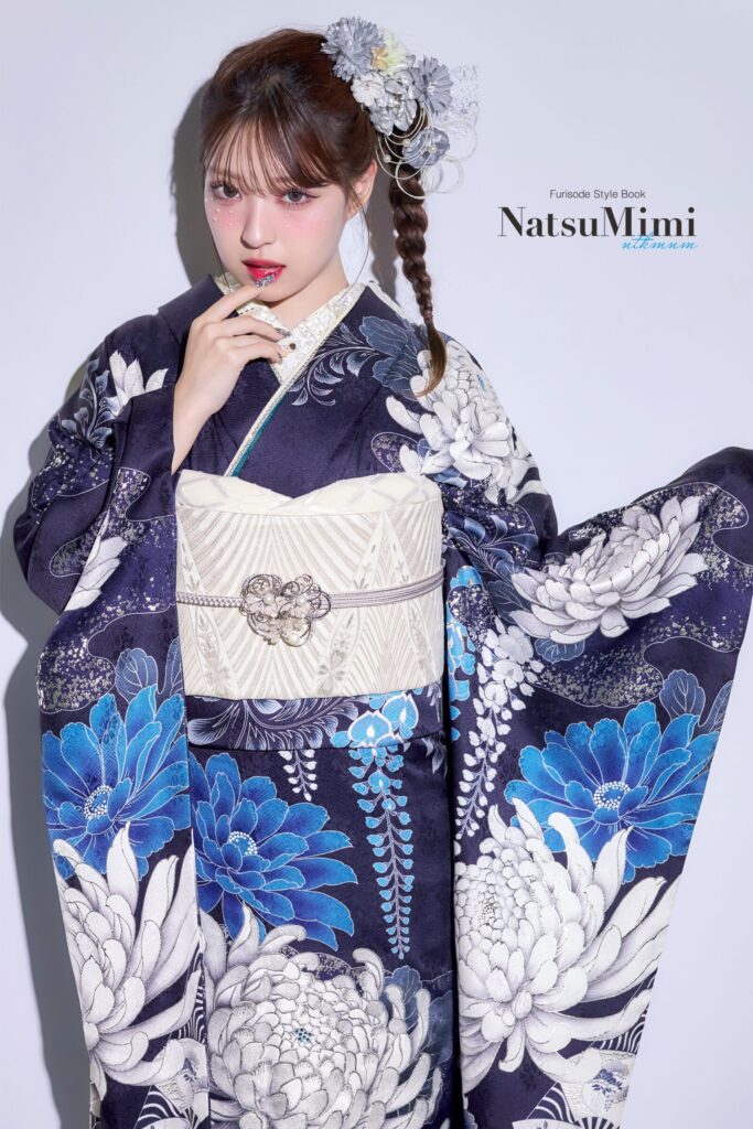 紺のNastuMimi（MINAMI）振袖