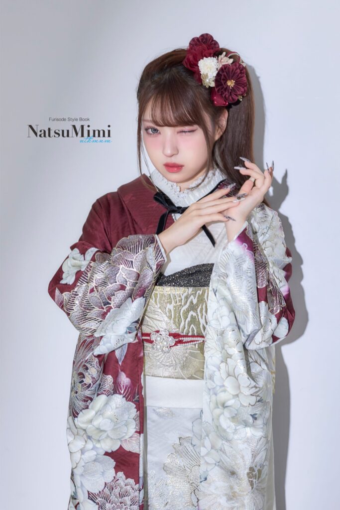 赤＆白シルバーのNatuMimi（MINAMI）振袖