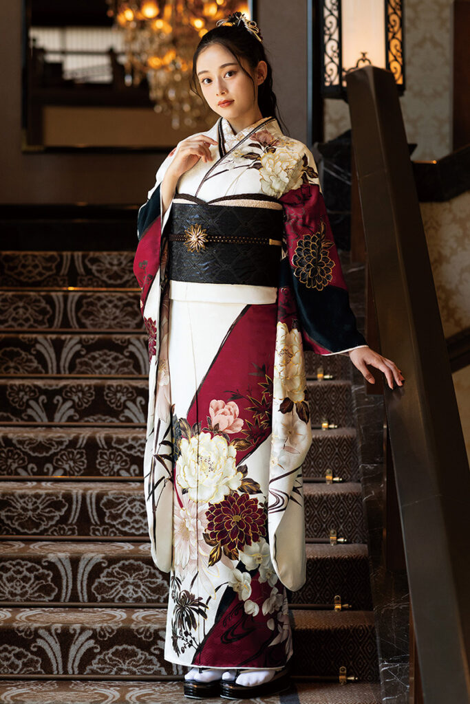 振袖の着崩れはどう直す？成人式で役立つ予防法と簡単な直し方をプロが伝授！体験談も紹介