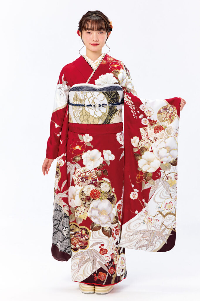 古典柄が上品な赤色の振袖